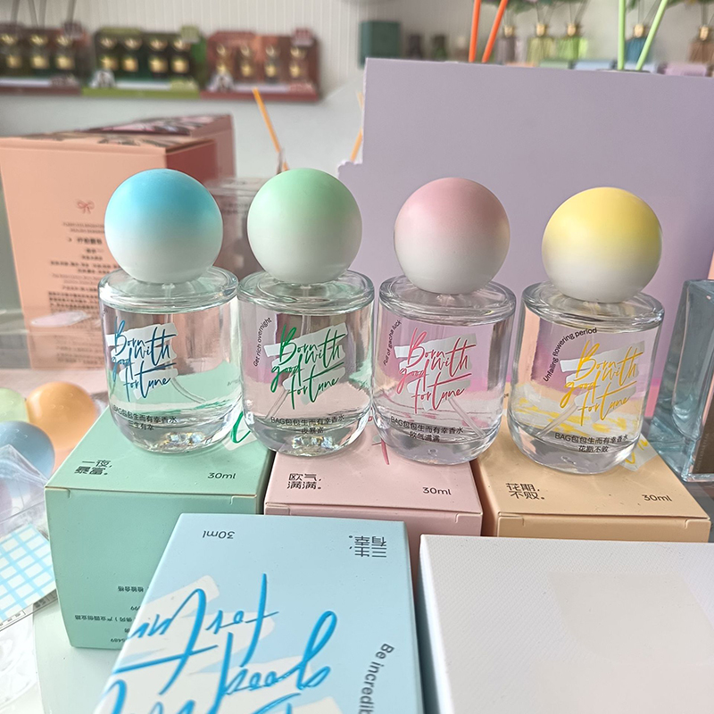 Lucky Floral Fresh Perfume Spr - Perfume Fragrance Good のレビューと価格